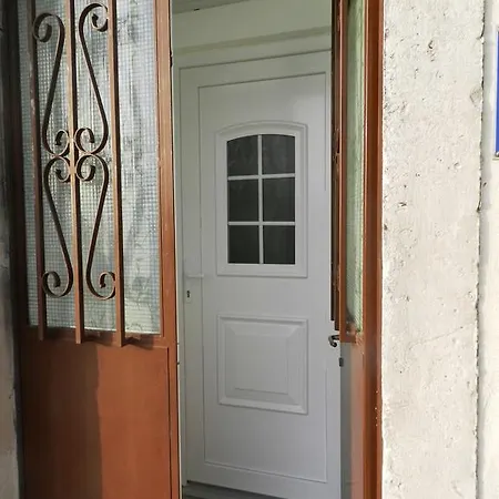Apartment Burin *