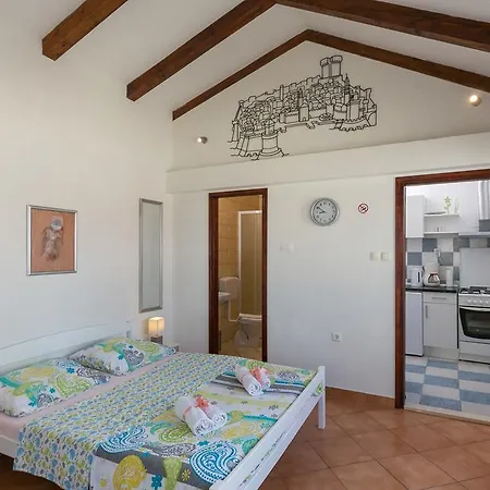 Burin Apartment